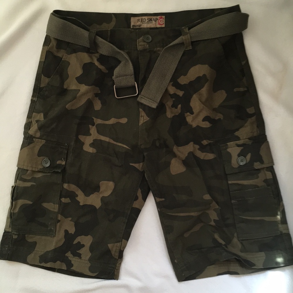 COPY - Camo shorts